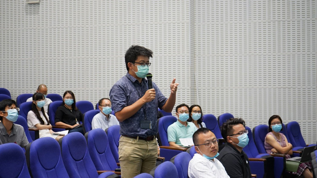 圖6-教授學者積極提問與交流1.jpg